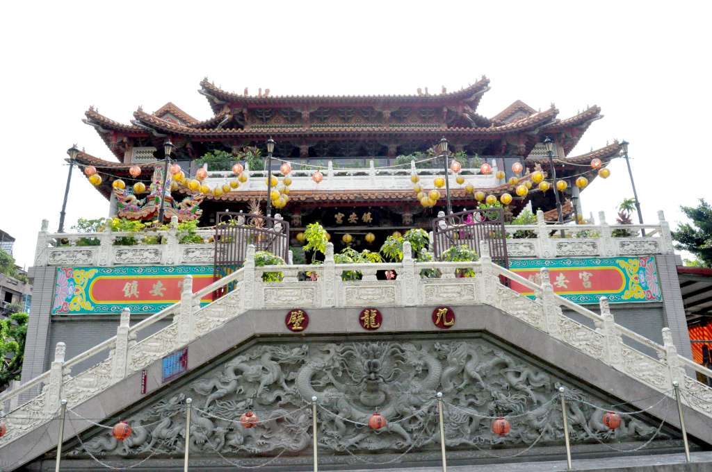 鎮安宮九龍壁